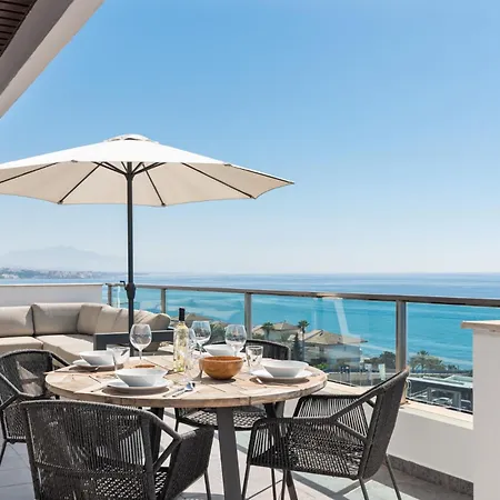 Lejlighed Vivi Homes - Casa Skye Pool, Terrace & Sea View