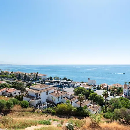 Vivi Homes - Casa Skye Pool, Terrace & Sea View *