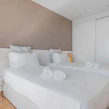Apartment Vivi Homes - Casa Skye Pool, Terrace & Sea View Estepona