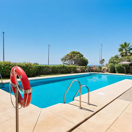 公寓 Vivi Homes - Casa Skye Pool, Terrace & Sea View 埃斯特波纳