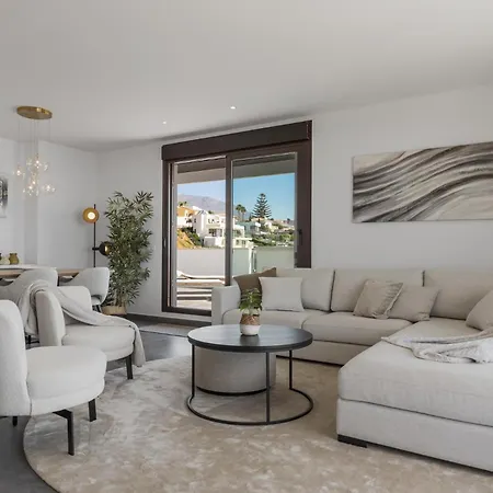 Vivi Homes - Casa Skye Pool, Terrace & Sea View 公寓 *