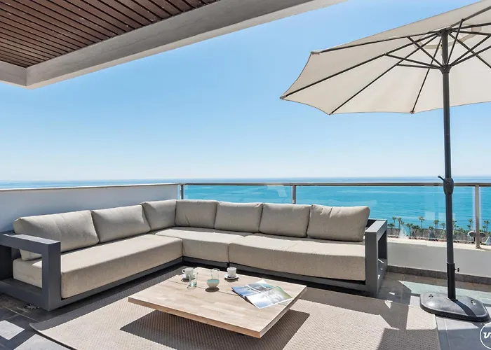 Vivi Homes - Casa Skye Pool, Terrace & Sea View Estepona