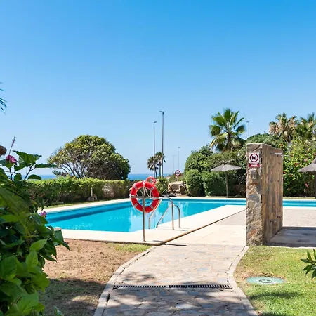 Apartment Vivi Homes - Casa Skye Pool, Terrace & Sea View