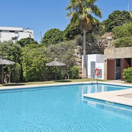 Vivi Homes - Casa Skye Pool, Terrace & Sea View Apartment Estepona