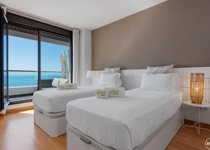 Vivi Homes - Casa Skye Pool, Terrace&sea View